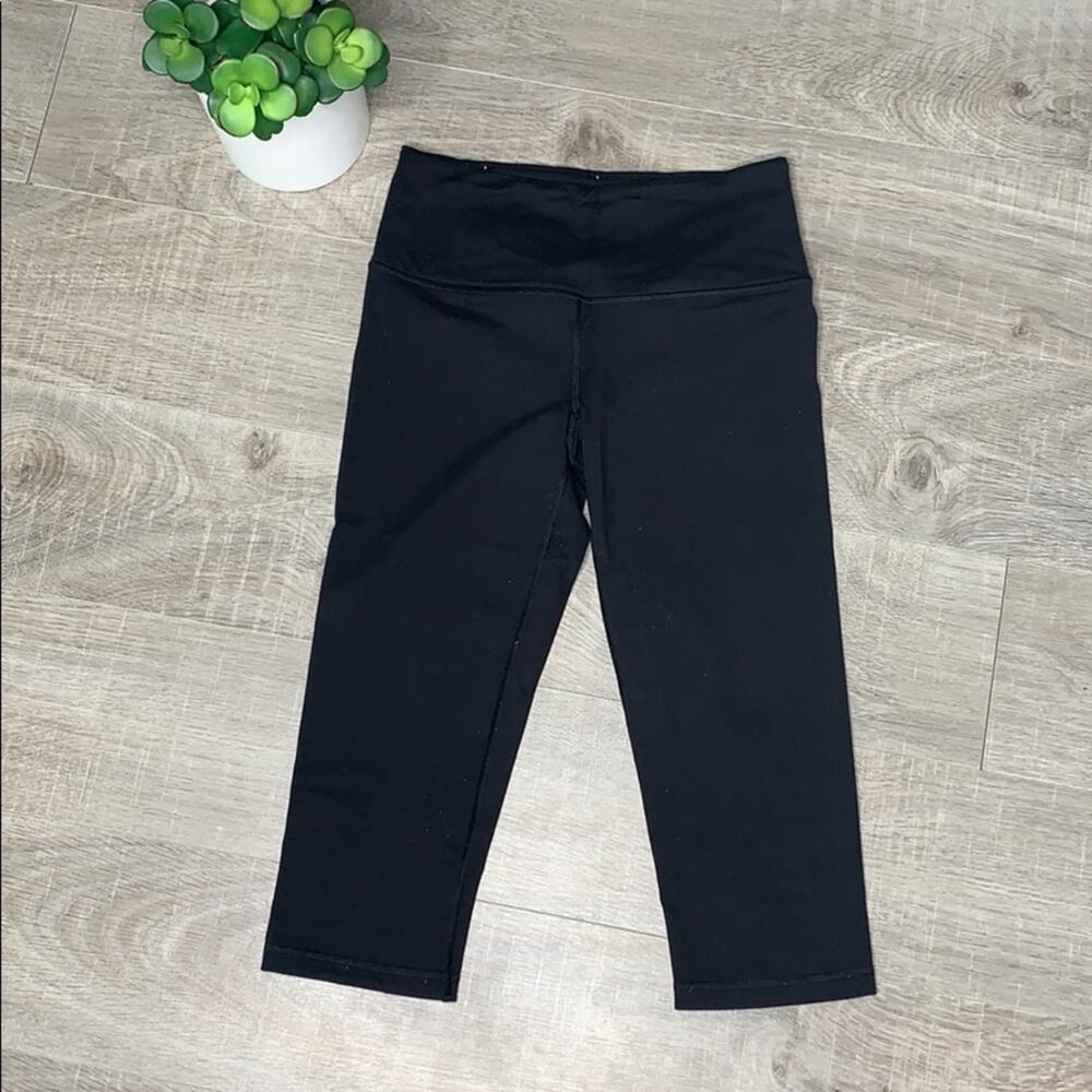 VICTORIA'S SECRET VSX Women's Black Cropped Leggings